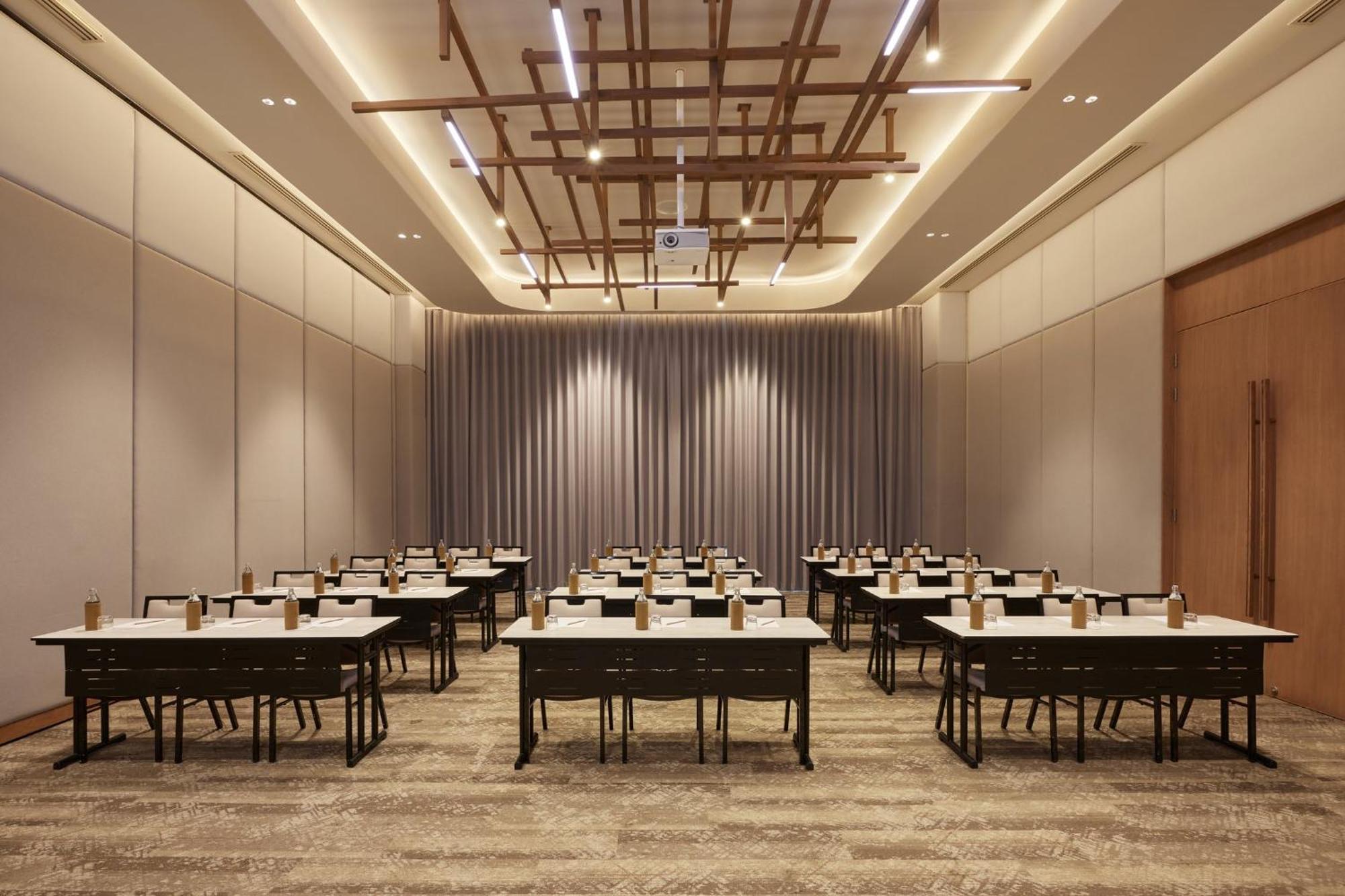 Centara Ubon Otel Ubon Ratchathani Dış mekan fotoğraf