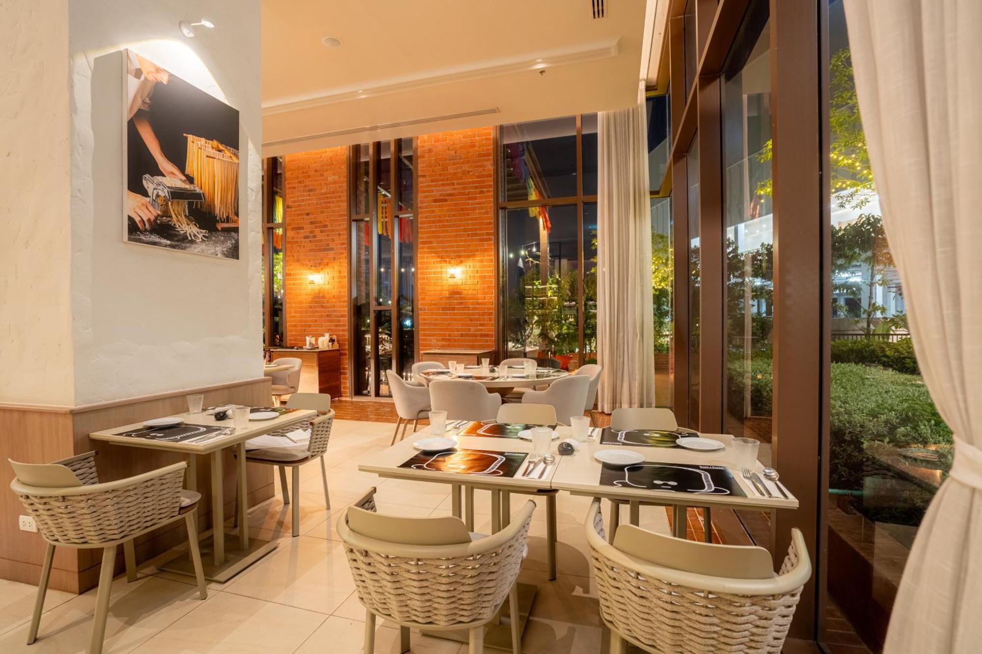 Centara Ubon Otel Ubon Ratchathani Dış mekan fotoğraf